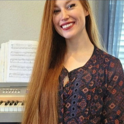 Cassandra - Private Piano Teacher